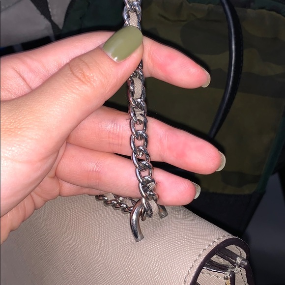 TORY BURCH TAUPE CHAIN BAG - Picture 12 of 13